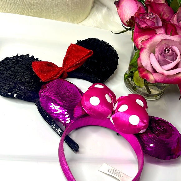 Disney Accessories - SEQUINED DISNEY PARK EARS